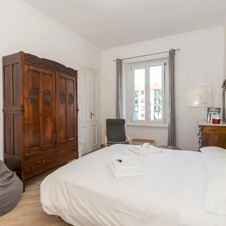 Comfy Apt - Stadio Olimpico & Pala Alpitur Apartment